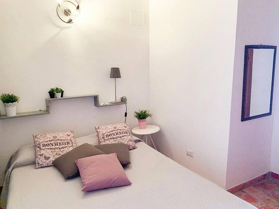 Casa Al Teatro Apartment Terracina Bagian luar foto
